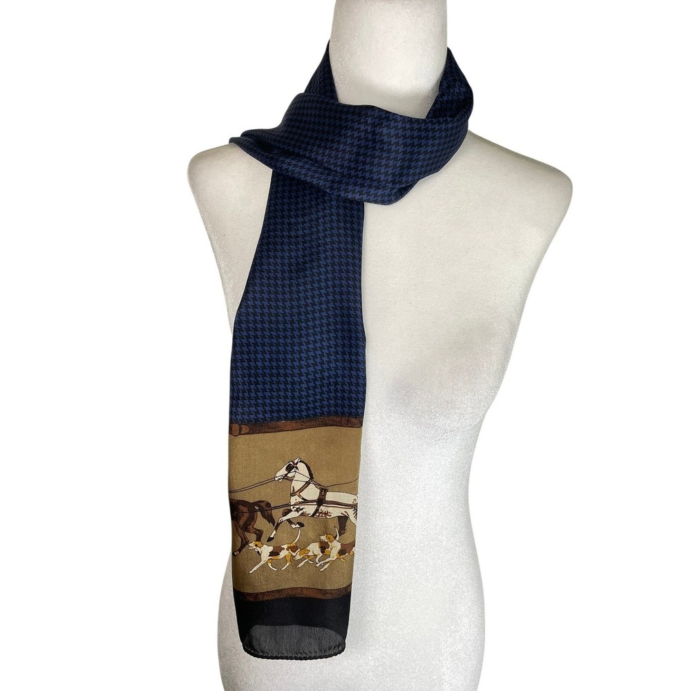 Club 7 Echo Equestrian Scarf Blue Black Houndstooth Hunt Scene Rectangular